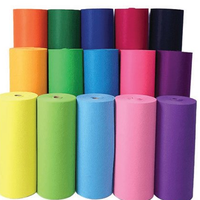 Feutre coloré aiguilleté, rouleaux de tissu non tissé aiguilleté, et matériaux de loisirs créatifs pour les écoles maternelles.