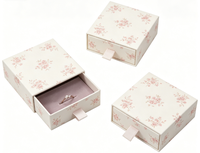 Boîtes de rangement en carton ondulé pour bijoux : Coffrets cadeaux pour boucles d'oreilles, colliers et bracelets en gros