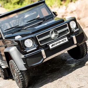 2025 licencia 6 ruedas <span class=keywords><strong>AMG</strong></span> <span class=keywords><strong>G63</strong></span> <span class=keywords><strong>6x6</strong></span> tamaño grande 2 asientos niños grandes coche eléctrico 12V paseo en coche para niños - Product Image 2