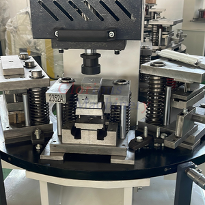 Poinçonneuse de tube hydraulique entièrement automatique à 1 tête perforatrice carrée perforateur de profils de cadre de fenêtre en aluminium - Product Image 4