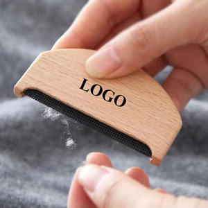 Spazzola di stoffa portatile in legno di alta qualità per la cura del tessuto dell'indumento maglione con pelucchi per rimuovere il pettine in <span class=keywords><strong>Cashmere</strong></span> per la pulizia dei peli di animali domestici - Product Image 1