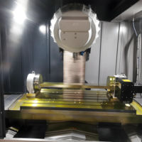 Centre d'usinage CNC T6 T7 BT30 pour le perçage à grande vitesse, le fraisage et le taraudage de pièces métalliques