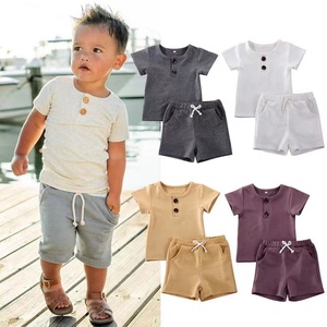 Tenues d'été coréennes pour garçons, ensembles 2 pièces avec chemise à manches courtes boutonnée et pantalon à bretelles, pour bébés de 0 à 2 ans - Product Image 1