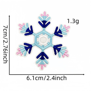 Vendita calda <span class=keywords><strong>di</strong></span> <span class=keywords><strong>colore</strong></span> bianco <span class=keywords><strong>blu</strong></span> tema <span class=keywords><strong>di</strong></span> natale ricamato in ferro su tessuto in saia fiocco <span class=keywords><strong>di</strong></span> neve patch per vestiti Hat Bag - Product Image 3