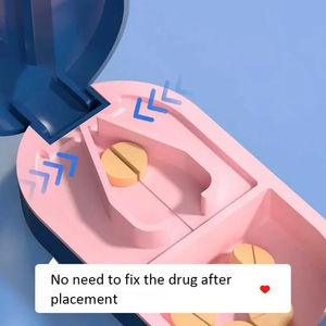 Coupe-pilules avec boîte de rangement invisible portable 2 en 1, mini pilulier anti-poussière, organisateur de médicaments, broyeur de comprimés - Product Image 4