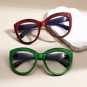 Gafas de Sol de Moda con Protección Ultravioleta, Imitación de Madera, Estilo Ojo de Gato Extragrande, Modernas para Todo Clima, Venta Directa de Fábrica - Product Image 1