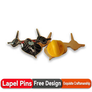 Fabricant de broches en Chine pas de lot minimum dessin animé vierge épinglette en émail personnalisée artisanat en métal Badge Anime épingle en émail dur - Product Image 2