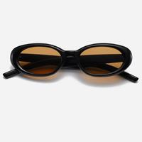 Lunettes de soleil œil-de-chat UV400 les plus vendues – Monture carrée légère et confortable à bordure complète avec verres teintés pour une élégance de peau claire