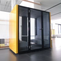 Cabine insonorisée mobile industrielle moderne, pod acoustique de bureau, cabine téléphonique avec verre trempé en aluminium et éclairage LED