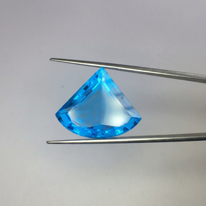 Topacio Azul Suizo Natural, Corte Elegante, Calidad AAA, Brillo Superior, Perfecto para Joyería, Precio Económico - Product Image 1