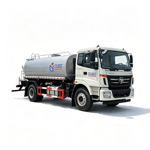 Camion-citerne d'arrosage Foton Auman 4x2 de 15 000 litres (15 m³) avec canon pour le nettoyage des rues et le lavage des routes - Product Image 1