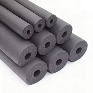 Tuyau d'isolation en mousse de caoutchouc souple isolé, matériau NBR PVC pour systèmes CVC et conduits de ventilation industrielle - Product Image 3