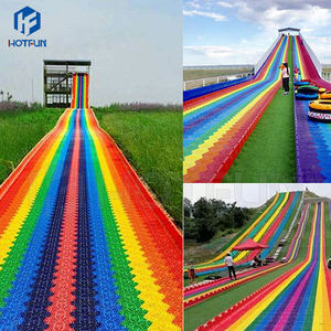 Toboggan arc-en-ciel vibrant, conception multi-niveaux, construction en plastique/PVC, capacité supérieure à 500 kg, pour parcs d'aventure en plein air - Product Image 4