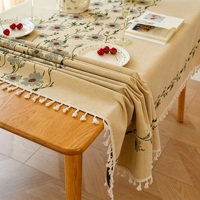 Nappe en polyester brodée exquise, style pastoral français floral, décoration de luxe pour la table à manger et la décoration intérieure