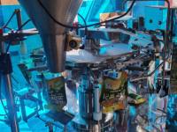 Machine d'emballage automatique industrielle pour granulés, riz, céréales et graines avec balance combinée