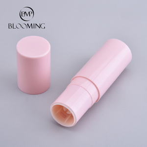 Tubo per rossetto di lusso in PP, contenitori per balsamo labbra, logo personalizzato, colore rosa, confezione per <span class=keywords><strong>protezione</strong></span> <span class=keywords><strong>solare</strong></span>, apertura facilitata, finitura opaca, MOQ elevato - Product Image 1