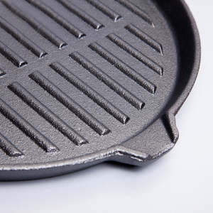 Groothandel Hoge Kwaliteit Voorgekruide Gietijzeren Grillpan met Inklapbaar Houten Handvat Grillplaat Zwarte Ronde Steak Grillpan - Product Image 6
