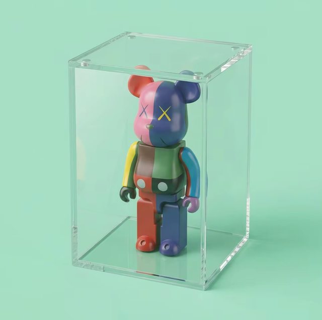 Luxury Clear Acrylic Display Case for Action Figures Dustproof Protective Box with UV Shield Factory OEM Custom Size