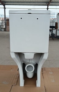 Toilette deux pièces au <span class=keywords><strong>design</strong></span> moderne WC à double chasse d'eau avec piège en P carré Nouveau <span class=keywords><strong>design</strong></span> du Royaume-Uni <span class=keywords><strong>Commode</strong></span> en céramique pour salle de bain - Product Image 5