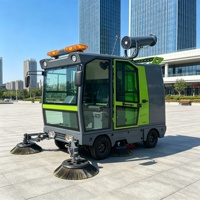 Balayeuse commerciale, balayeuse de voirie, machine de balayage avec capacité de nettoyage rapide pour les zones de stationnement