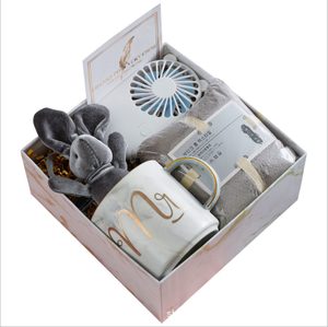 Good Price Mothers Day Gift Sets Cup Towel Souvenir Novelty Gifts Sets for Women