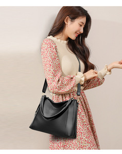 กระเป๋าโท้ทหนัง PU แบบกำหนดเอง กระเป๋าถือหรูหราสำหรับผู้หญิง กระเป๋าถือดีไซเนอร์คุณภาพสูง กระเป๋าสะพายข้างสำหรับผู้หญิง - Product Image 2