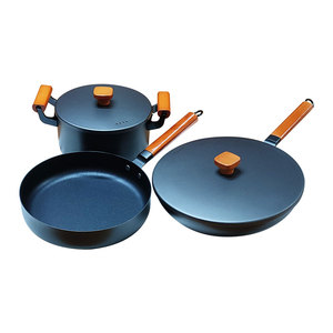 Châu Âu sang trọng nhà bếp nấu ăn gang <span class=keywords><strong>Cookware</strong></span> <span class=keywords><strong>Set</strong></span> 3 cái không dính súp nồi Frying Pan Chảo bán buôn vật liệu kim loại - Product Image 1