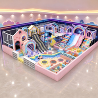 Équipement de terrain de jeu intérieur pour enfants aux couleurs vives personnalisées, structure de jeu souple pour enfants avec des cadres durables revêtus de poudre