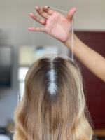 SHY Mini Topper capillaire en cheveux humains vierges, base nouée à la main, nœuds doux, direction naturelle, marque privée