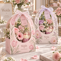 Boîte cadeau pour bouquet de fleurs en carton imprimé personnalisé avec nœud en ruban de dentelle et motif floral, présentation ouverte