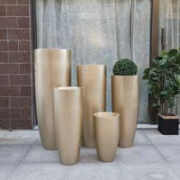 Vente directe d'usine de piliers de mariage classiques en forme de balle pour les hôtels et l'usage domestique, pots de fleurs en plastique renforcé de fibre de verre