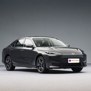 Elegante Changan Qiyuan A05 Híbrido Enchufable <span class=keywords><strong>de</strong></span> 145 km con <span class=keywords><strong>Autonomía</strong></span> L2 y V2L <span class=keywords><strong>de</strong></span> 3.3kW para Uso Diario Familiar - Product Image 3