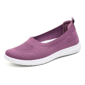Mocassins à enfiler légers et confortables pour femmes Maille supérieure Semelle extérieure en PVC souple Résistant aux taches Baskets de marche décontractées Style sportif - Product Image 5