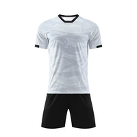 Seragam Sepak Bola Pria Slim-Fit Super Cepat untuk Latihan & Pertandingan Musim Panas, Jersey Lengan Pendek Custom Grosir