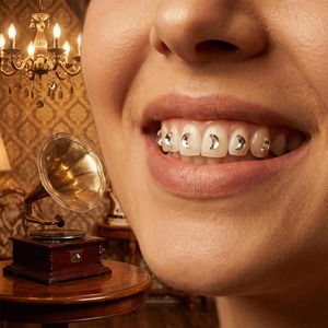 Pierres précieuses pour dents ZZSU - 6 cristaux SWARO en forme de lune, modèle SD-WE55S pour la décoration intérieure - Product Image 5