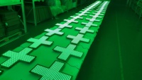 Jhering Indoor 48X48cm Acrílico Brillante Led Farmacia Sign Pharmacy Cross Display para el país español