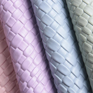 Vente en gros de tissu en cuir synthétique PVC de 1.3mm motif tissé de couleur unie pour sacs à bagages, canapé et rembourrage de voiture doux au toucher - Product Image 1