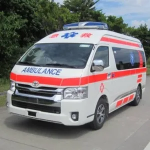 新型4*2柴油发动机手动病房救护车
