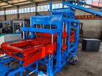 Máquina para Fabricar Bloques de Cemento Huecos con Presión Hidráulica QT4-15, Motor de Vibración, Operación Automática PLC, Alta Seguridad, Shandong