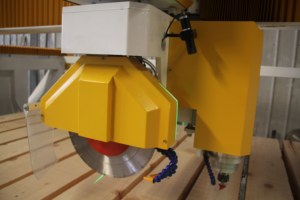 Máquina de Corte de Pedra com Jato de Água Automático Mingke 4+1 Eixos 300mm de Espessura 380V Fácil Operação - Product Image 3