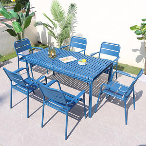 طقم طاولة وكراسي خارجية عصرية من مواد أخرى للاستخدام في الفناء - Product Image 2