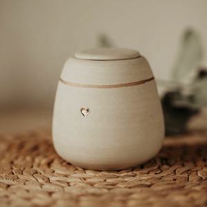 סיטונאי מותאם אישית של חיות מחמד קרמיקה מחמד חתול וכלב זיכרון מיני כד - Product Image 4