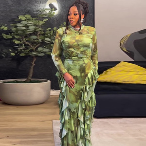 Completo da donna alla moda due pezzi con gonna a balze e stampa in vita, novità autunno 2025 per il mercato transfrontaliero degli Stati Uniti - Product Image 2