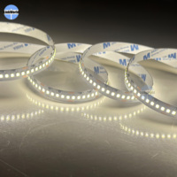 Bande LED SMD2835 à haute efficacité lumineuse, 240 LED/m, 10 mm, dimmable, flexible, découpable, réglable, haute qualité, bande LED SMD 2835