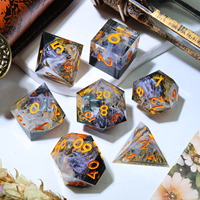 Ensemble de dés polyédriques en résine fantaisie personnalisés, à bords vifs, avec des chiffres en encre orange pour les jeux de rôle, MTG et jeux de société - M-Jaune