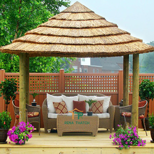 Fabricant de toits en <span class=keywords><strong>roseau</strong></span> synthétique résistant aux UV, ignifuge et imperméable pour les villas et les complexes hôteliers en <span class=keywords><strong>roseau</strong></span> artificiel - Product Image 1