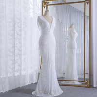Nouvel arrivage de robes de mariée blanches élégantes sans manches en perles de luxe pour l'été robes de mariage en queue de poisson pour femmes