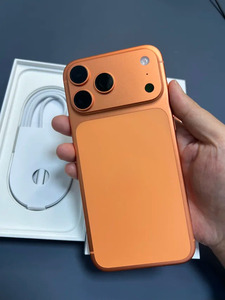 Teléfono Inteligente 17 Pro Naranja 5G con Pantalla OLED de 120Hz, Cámara de 64MP+48MP, NFC, IOS - Product Image 1