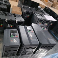 Controlador de Bomba Solar HL710 18.5KW 25HP, Inversor Solar Trifásico 22KW 30HP 380V MPPT VFD para Proyectos de Desalinización y Afostalización del Desierto