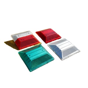 SLDD4 20 Years Manufacturer 100*100*20MM Reflective Raised Cat Eye Pavement <b>Marker</b> Plastic Road Stud - Product Image 1